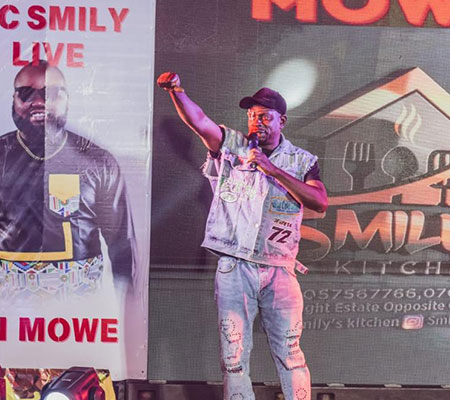 MC Smily Show